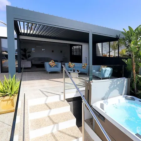 빌라 Amazing Puerto Del Carmen 4 Bedrooms Seaside Private Pool