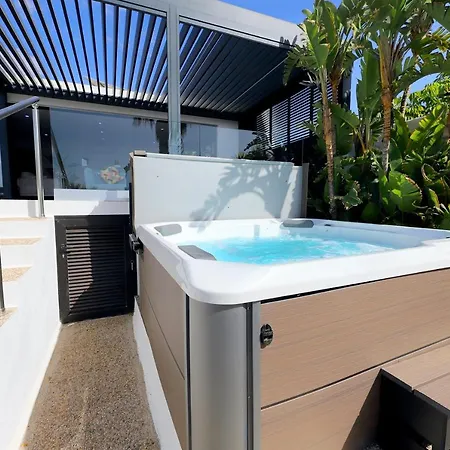 Amazing Puerto Del Carmen 4 Bedrooms Seaside Private Pool
