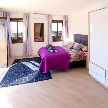빌라 Amazing Puerto Del Carmen 4 Bedrooms Seaside Private Pool 티아즈