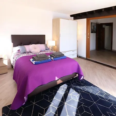 Amazing Puerto Del Carmen 4 Bedrooms Seaside Private Pool * 티아즈