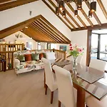 Amazing Puerto Del Carmen 4 Bedrooms Seaside Private Pool And Stunning Mountain Views Lanzarote Villa *