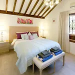 Amazing Puerto Del Carmen 4 Bedrooms Seaside Private Pool And Stunning Mountain Views Lanzarote Villa *