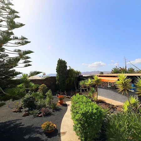 Amazing Puerto Del Carmen 4 Bedrooms Seaside Private Pool And Stunning Mountain Views Lanzarote *